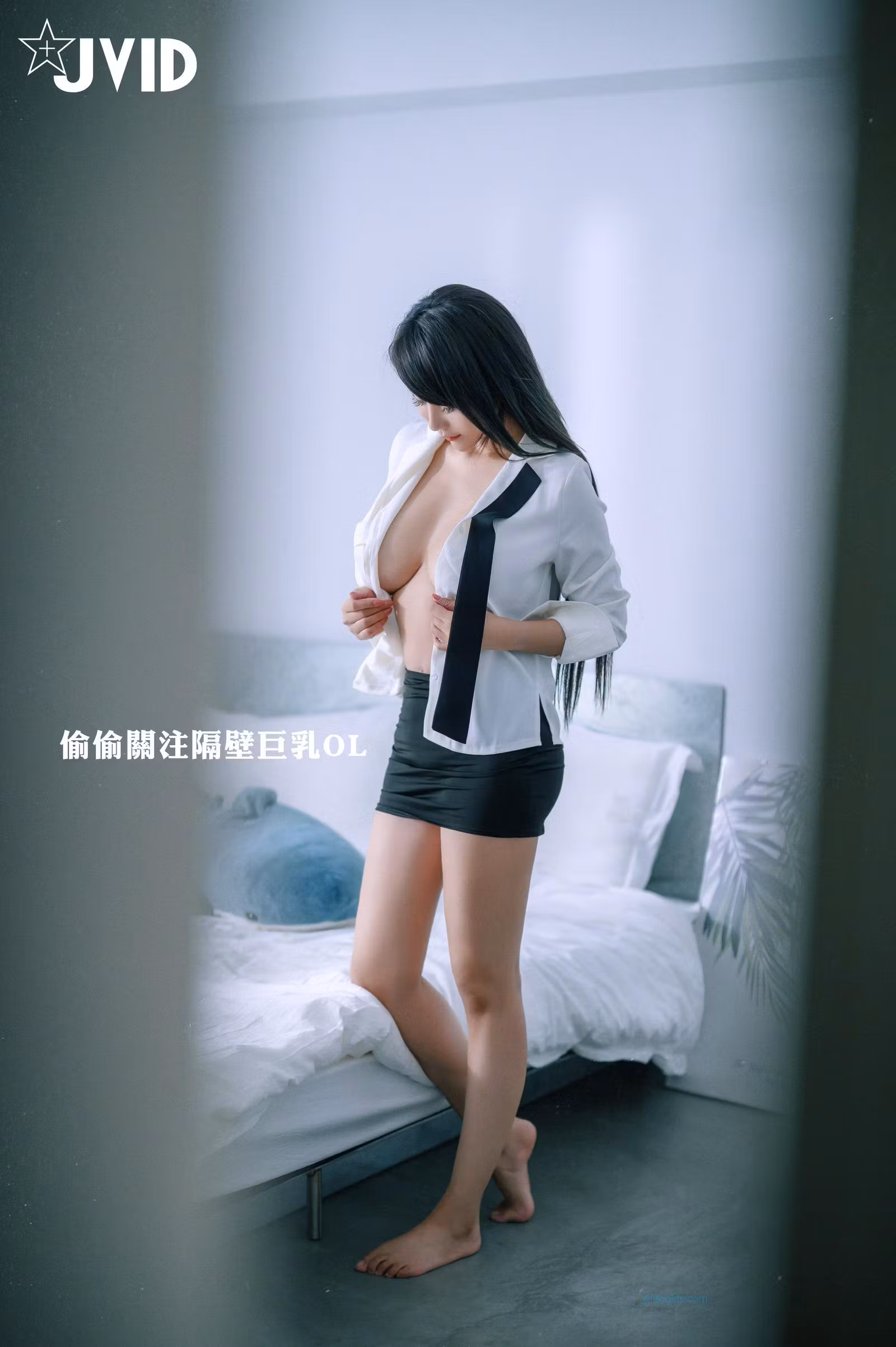 [乐乐] [OL制服写真] JVID 爆乳OL诱惑图集 [150P]-软桃社